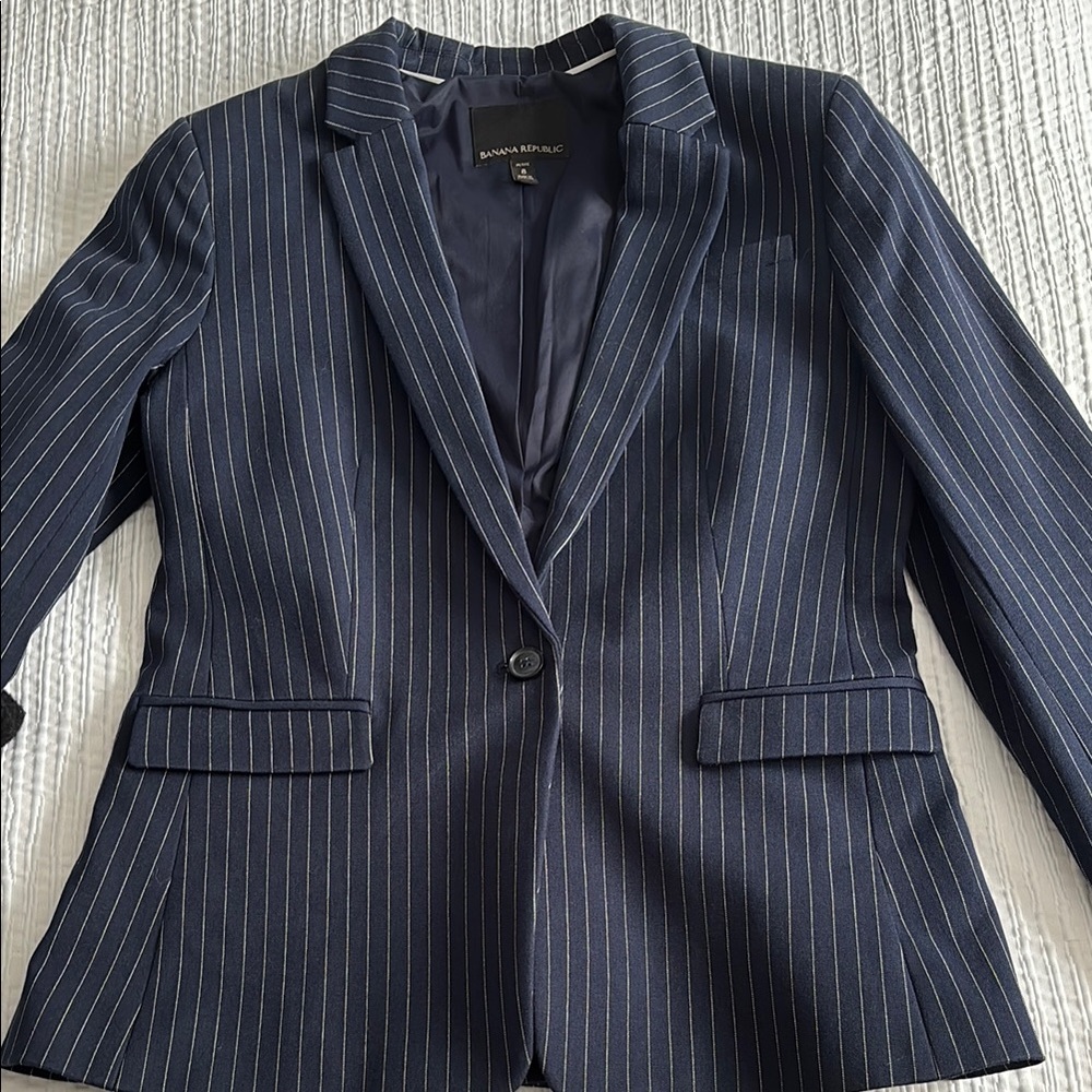 NWOT Banana Republic Women’s Navy Pinstripe Blazer Size Petite 8